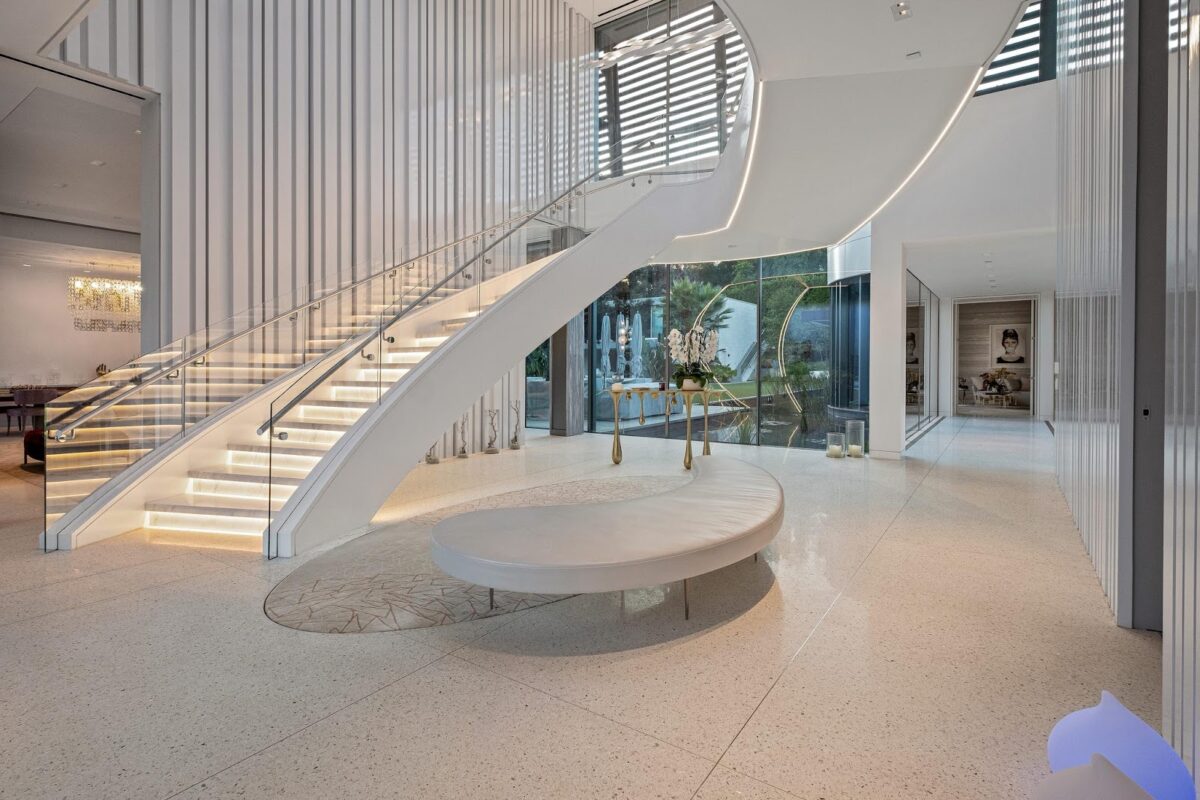 Davina Potratz's Property1