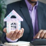 mortgage broker offering a home concept